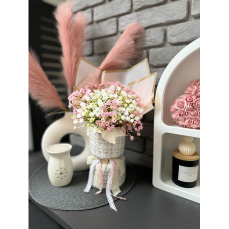 Flowerbox materiałowy z gipsówką